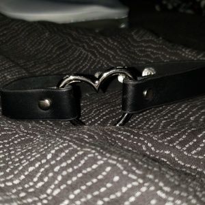 Black choker